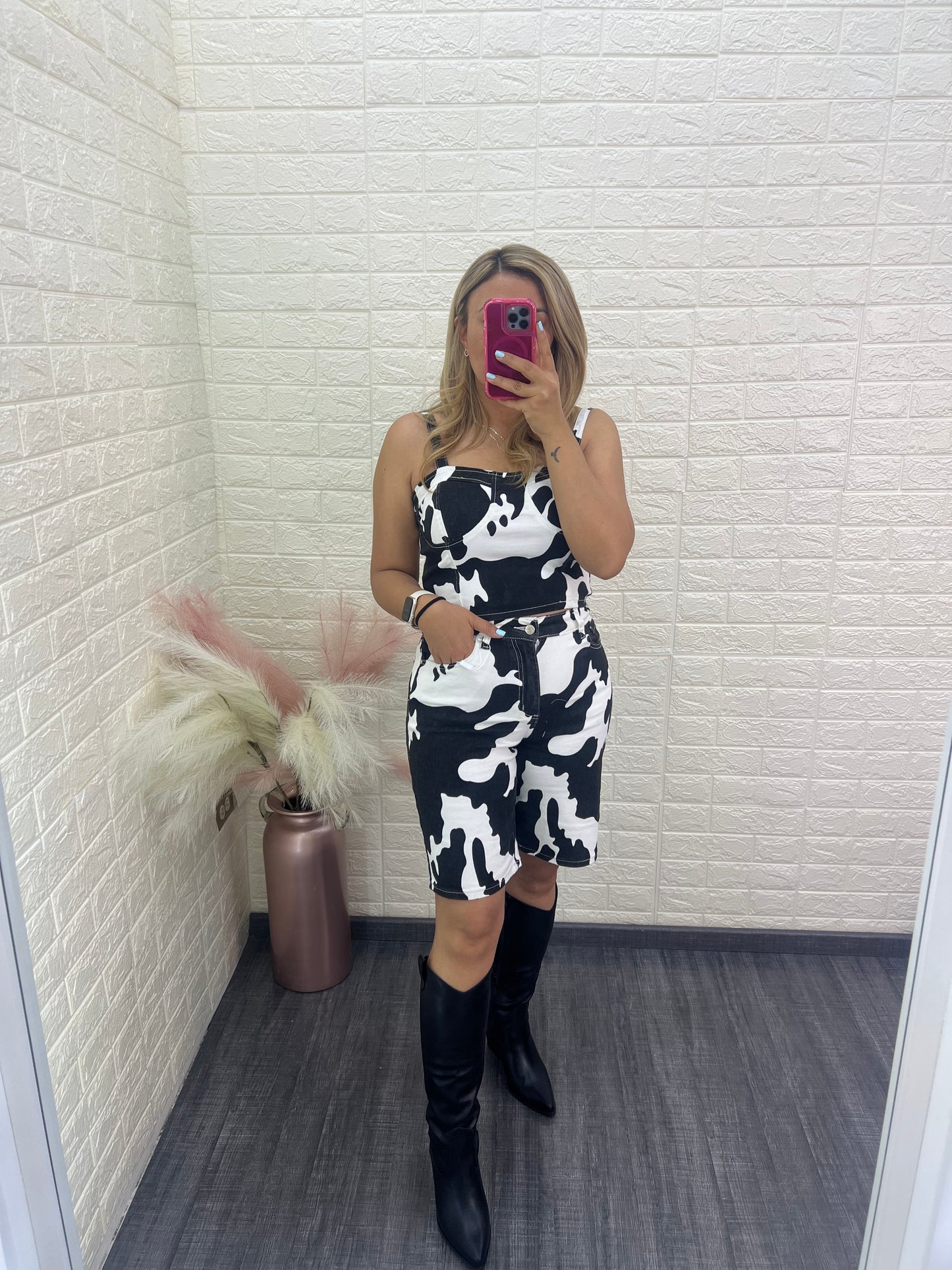 Bermuda de Mezclilla Estampado Cow Print