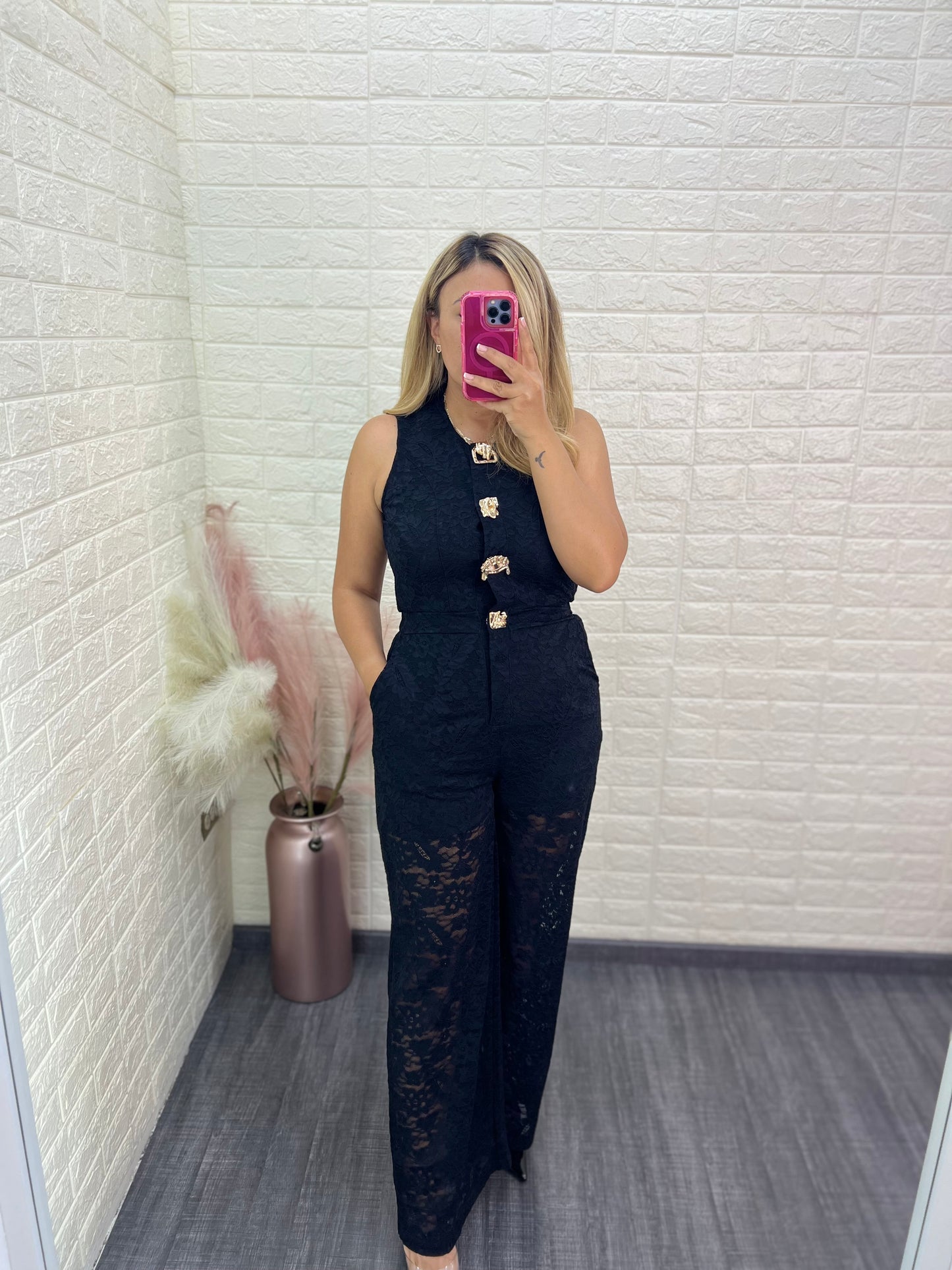 Jumpsuit Negro de Encaje con Forro