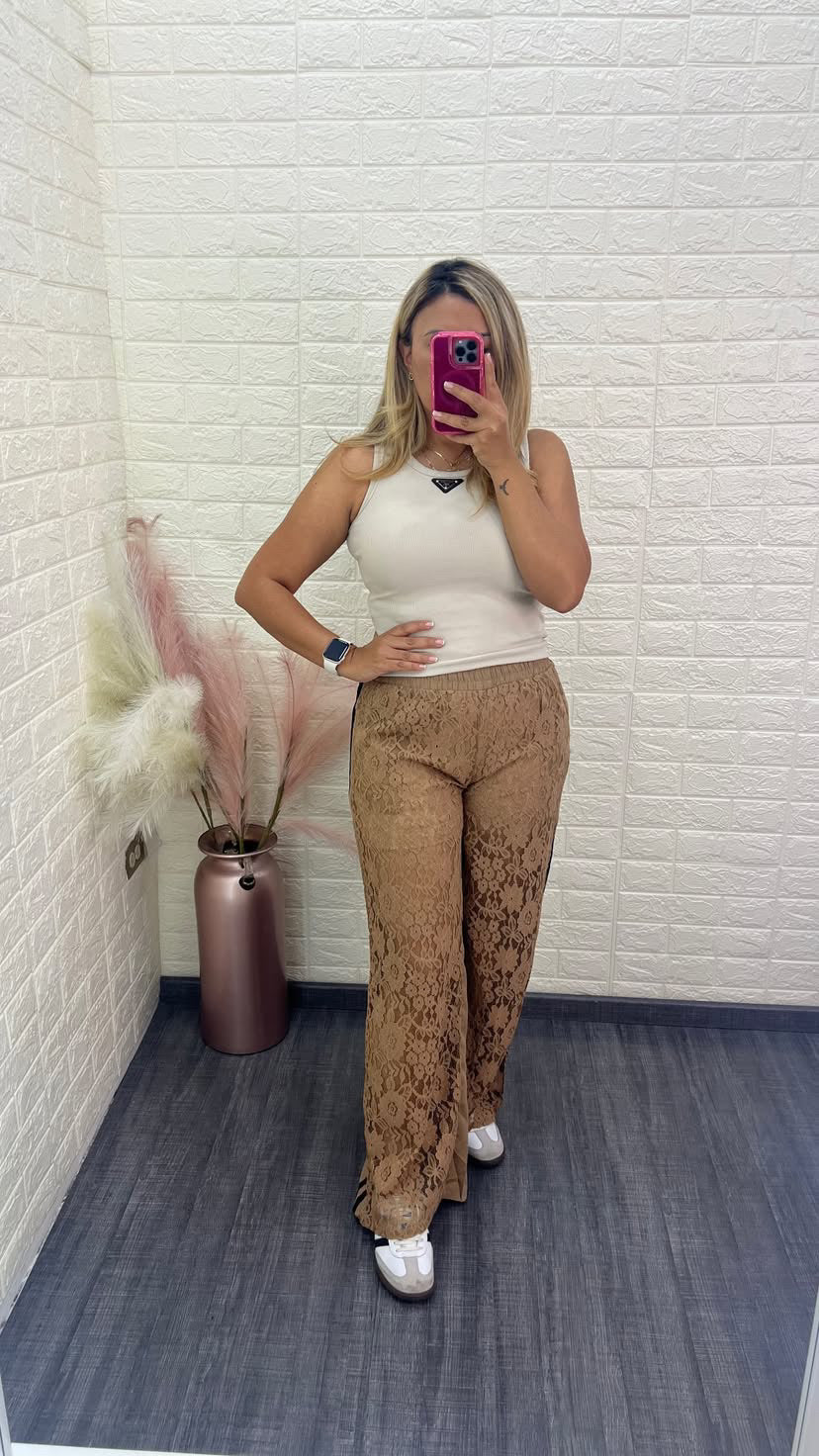 Pants Beige de Encaje con Líneas Laterales