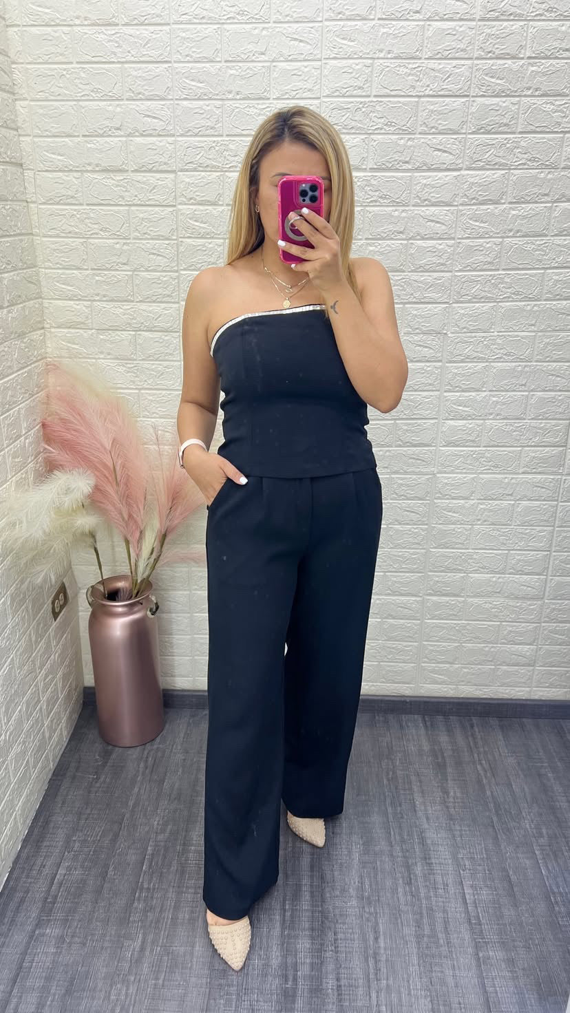 Conjunto de Blusa Straple Tipo Top con Brillos y Pantalón Casual con Pinza, En Color Negro