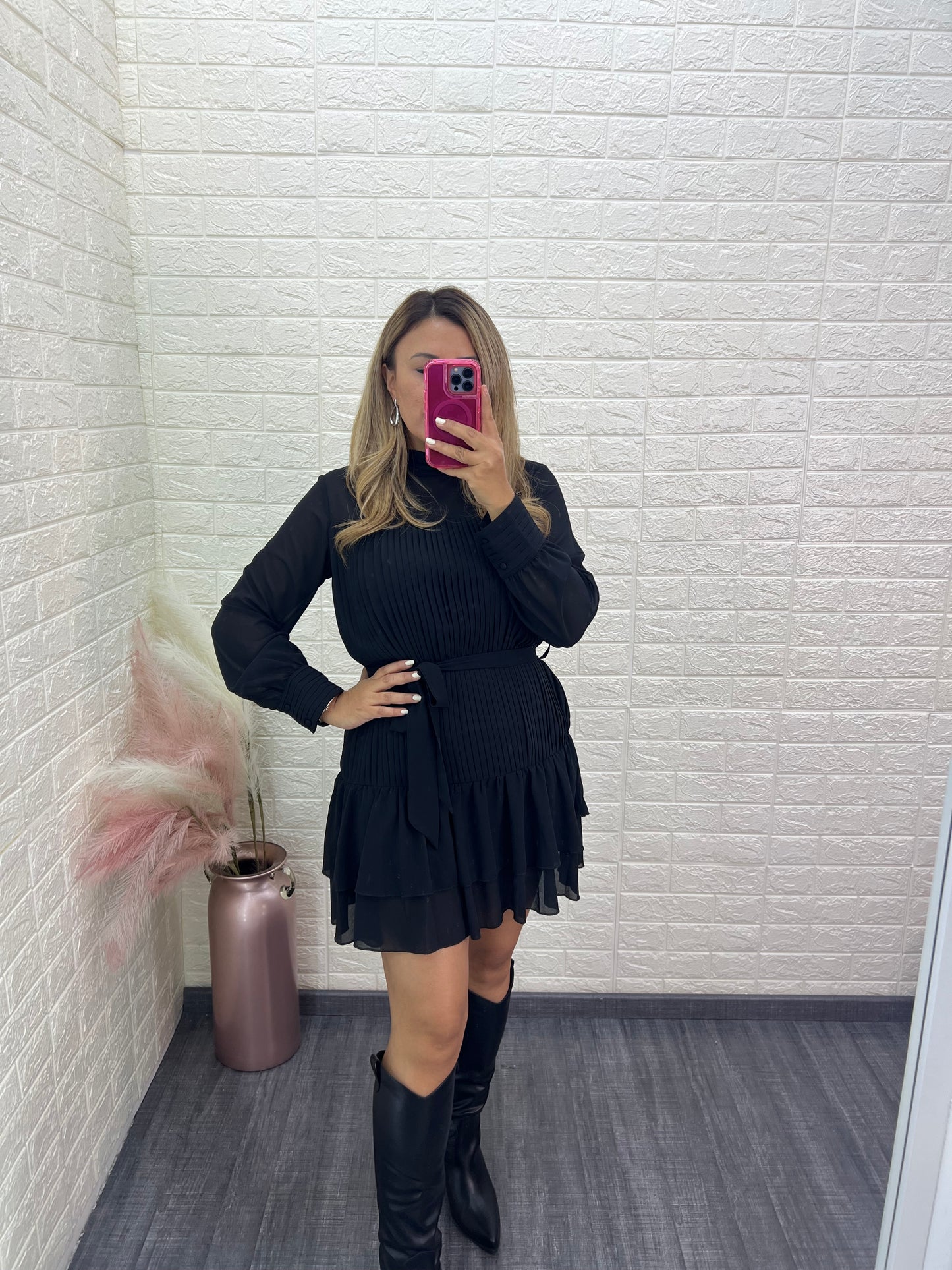 Vestido Negro Plisado Color Negro