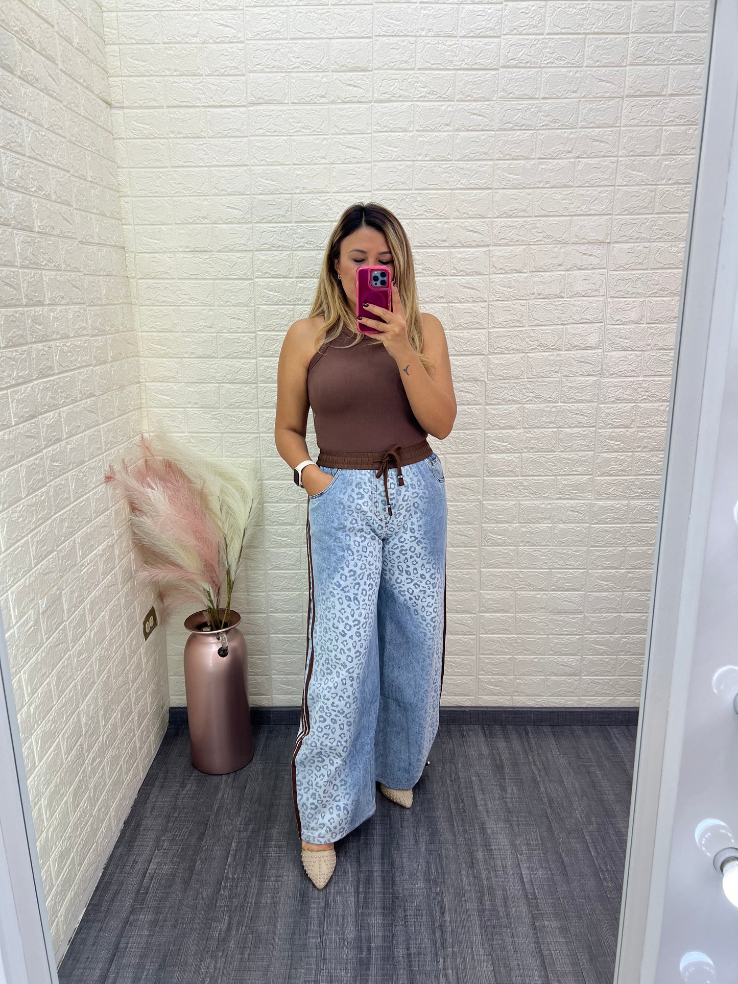 Blusa Básica de Resaque Color Café