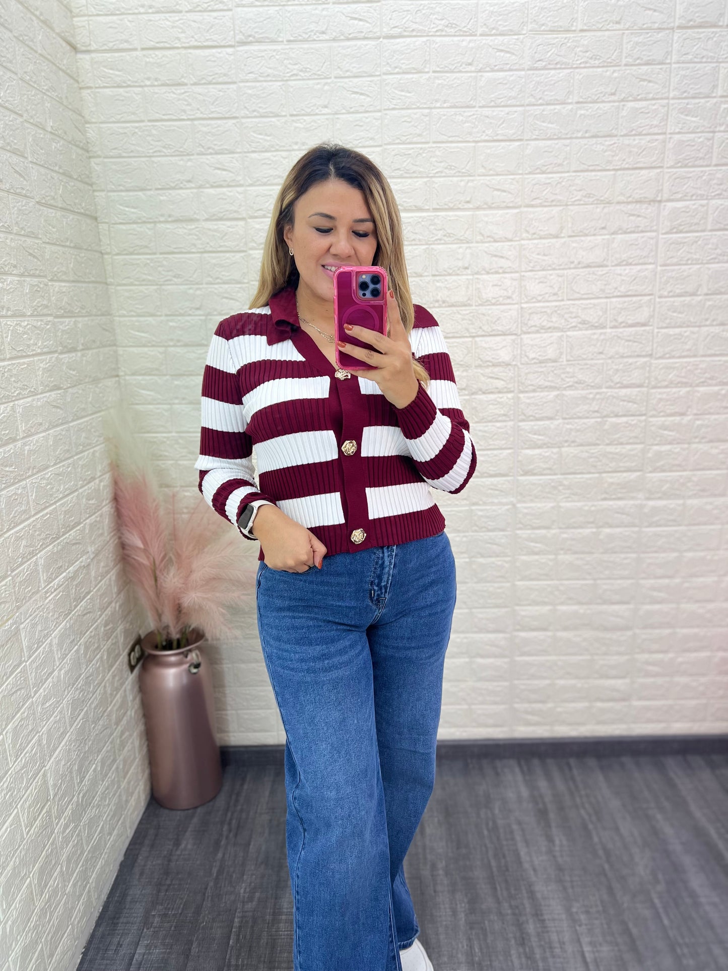 Blusa Suéter a Rayas Blanco/Guinda