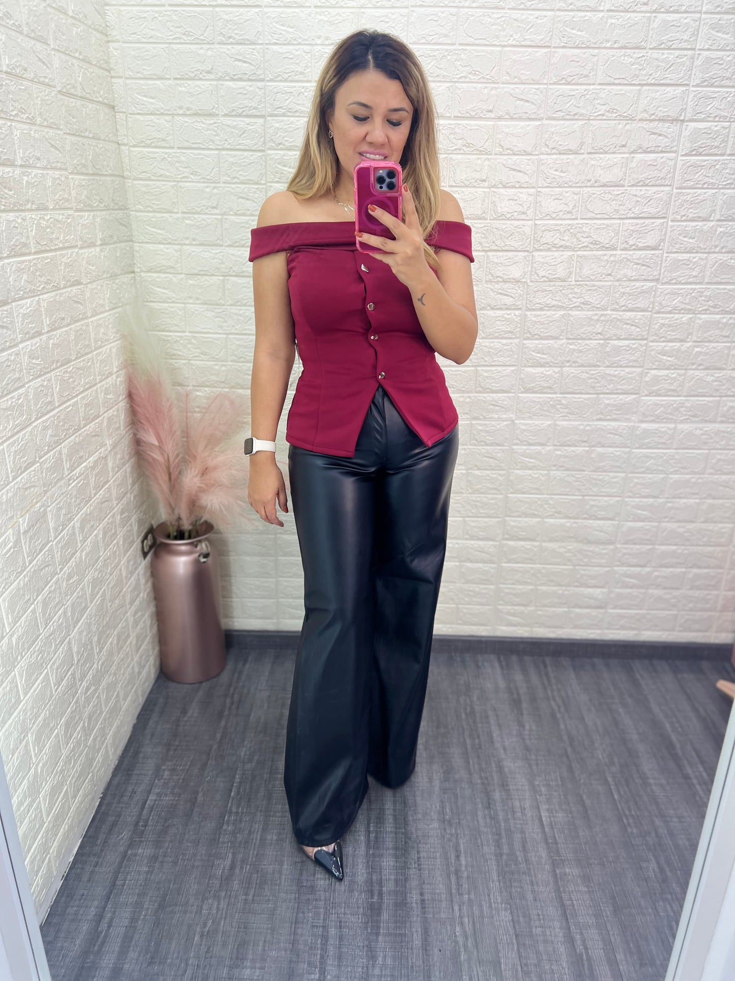 Jeans de Vinipiel Negro en Corte Relaxed