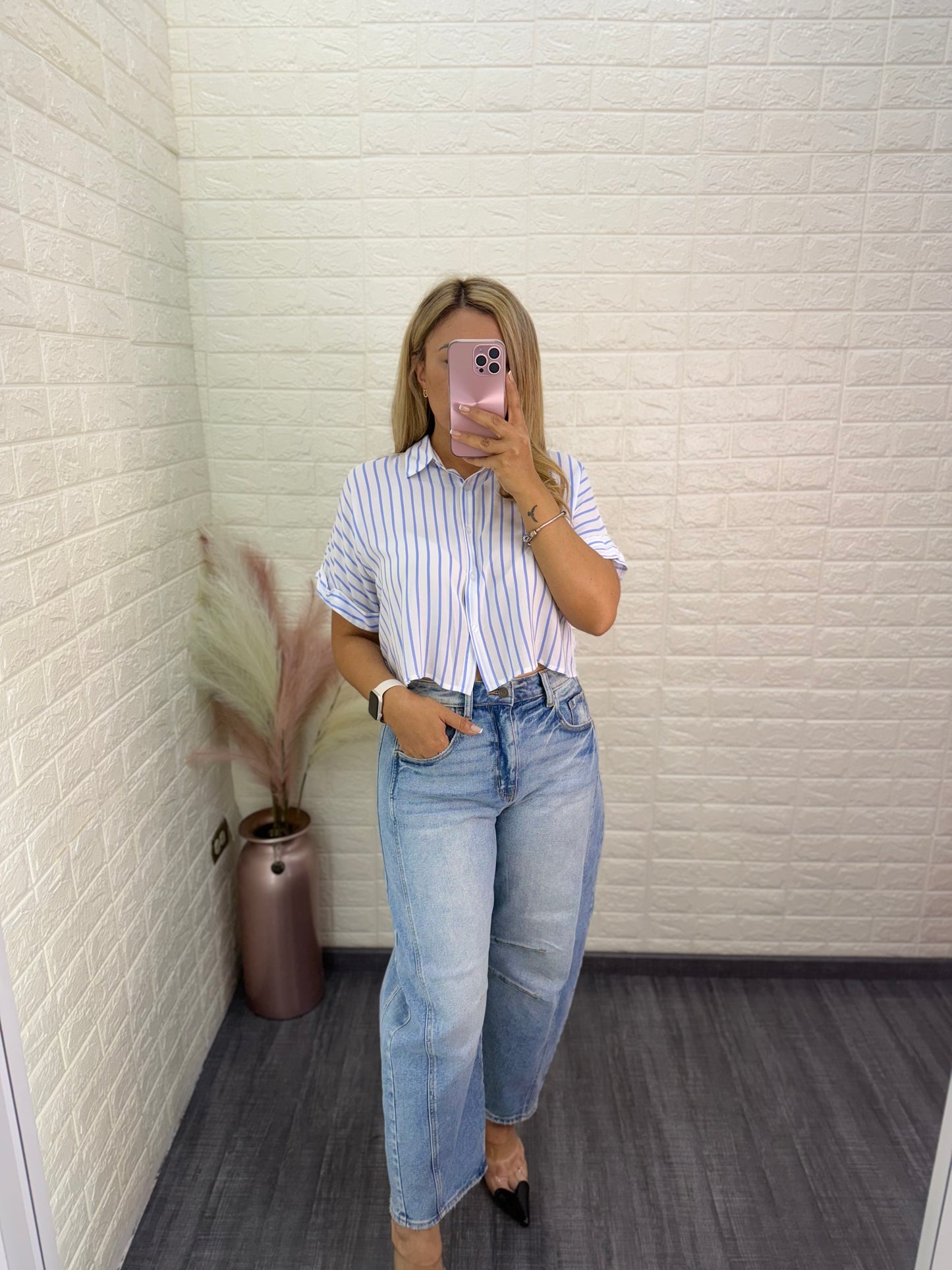 Jeans de Mezclilla Con Costuras Corte Barriel Jeans