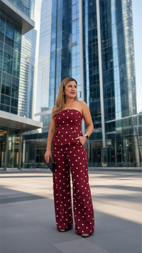 Conjunto Guindo de Mezclilla Polka Dots de Blusa Straple y Maxi Pantalón