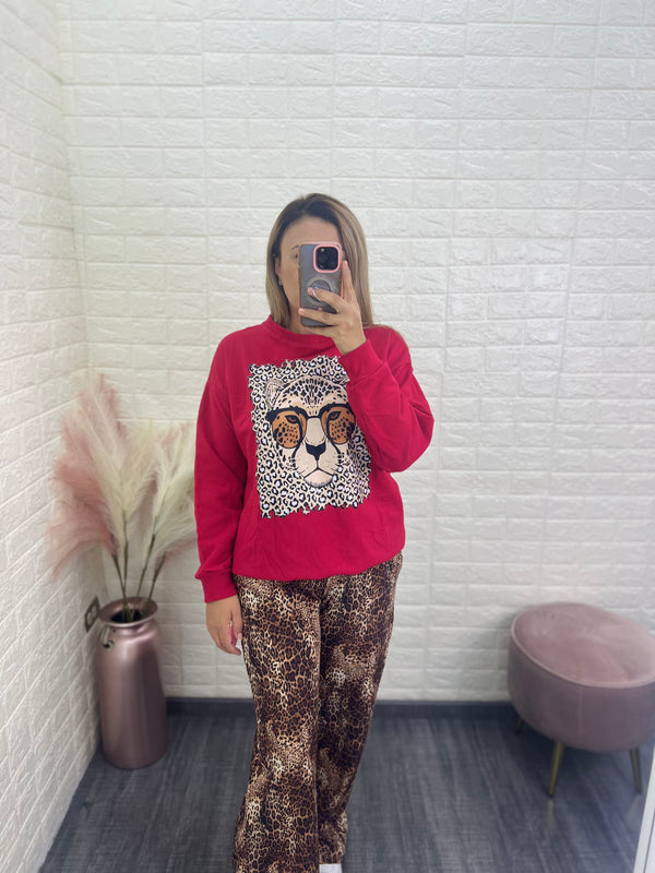 Sudadera Roja con Estampado Cara de Leopardo Fondo Animal Print