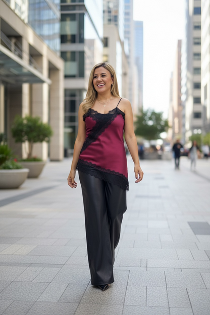 Lingerie Bluse Color Guindo con Encaje Negro