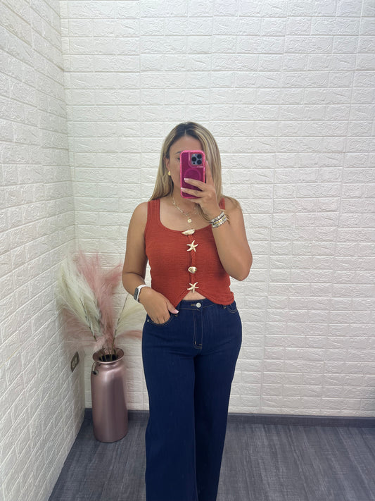 Blusa Color Terracota de Tirantes con Botones Dorados