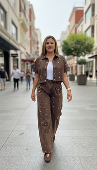 Conjunto de Mezclilla Café Estampado Polka Dots, de Blusa y Jeans