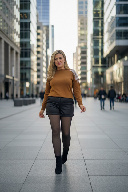 Short Negro Casual con Valenciana