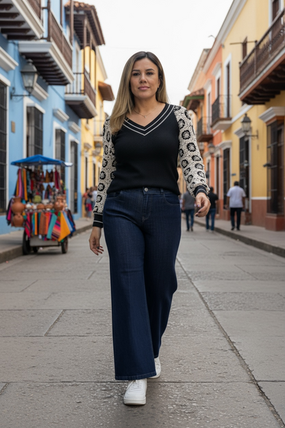 Blusa Suéter Negro con Mangas Tejidas