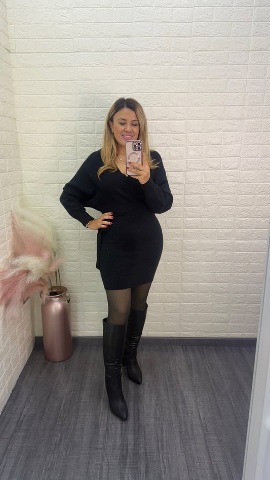 Vestido Negro Tela de Suéter de Manga Larga