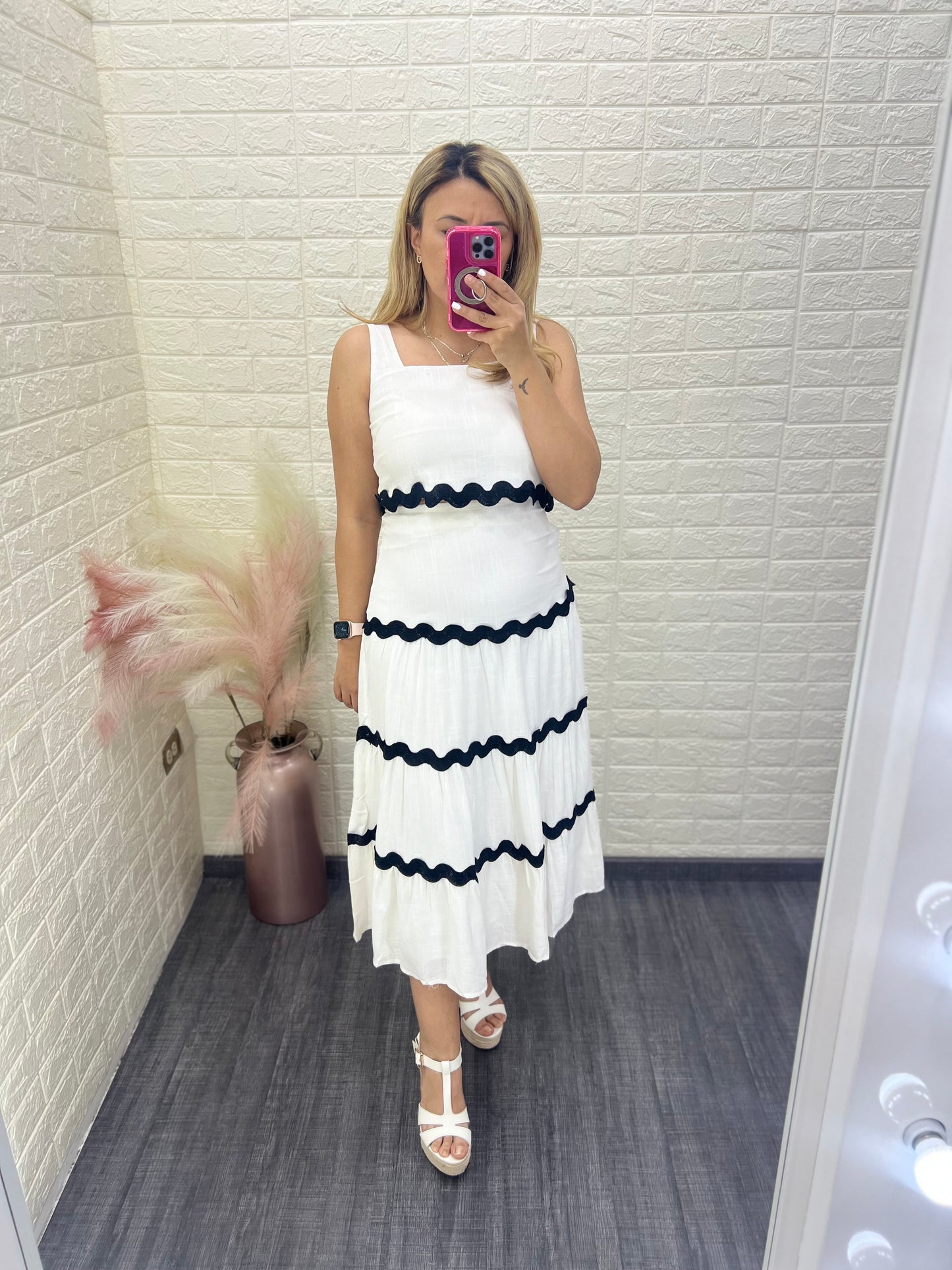 Conjunto Blusa de Tirantes y Falda Blanca con Linea Negra Tela de Manta