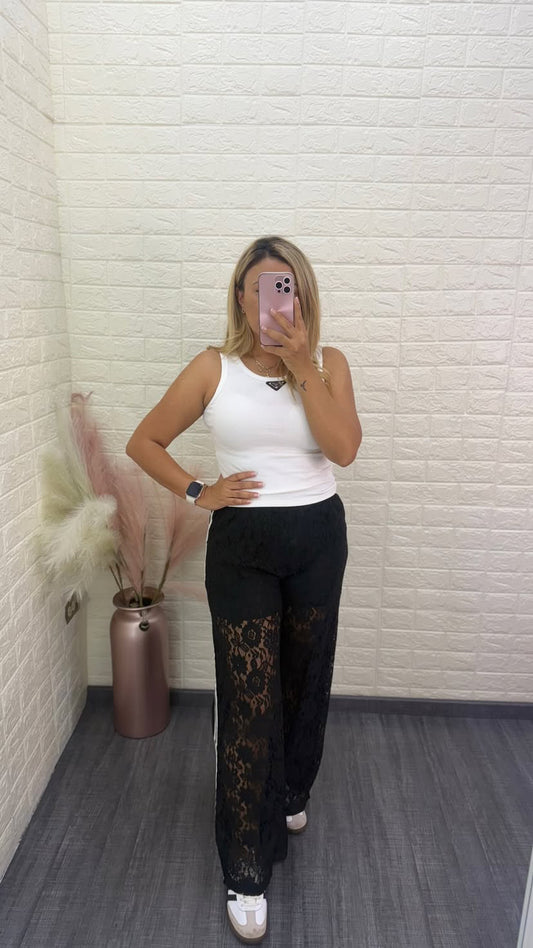 Pants Negro de Encaje con Líneas Laterales