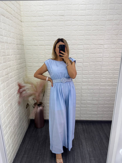 Jumpsuit de Resaque Color Sky Blue con Botón de Perla Decorativo