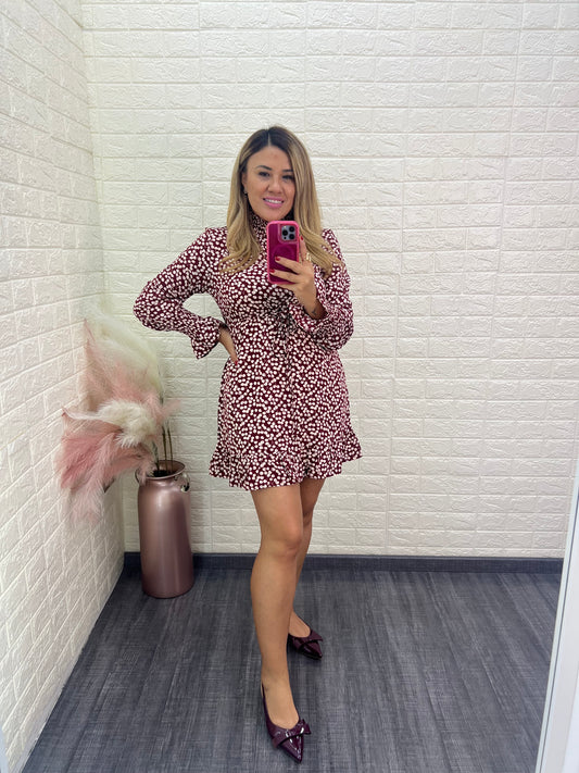 Vestido de Manga Larga Color Guindo con Cerezas Estampadas