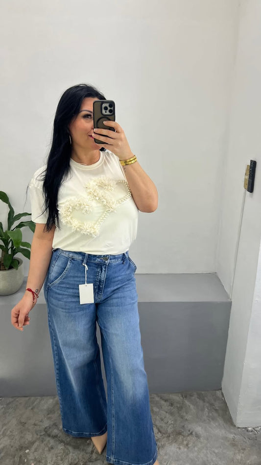 Blusa Manga Color Ivory con Aplicación de Corazones