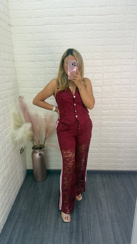 Conjunto de Encaje Guindo Chaleco y Pants