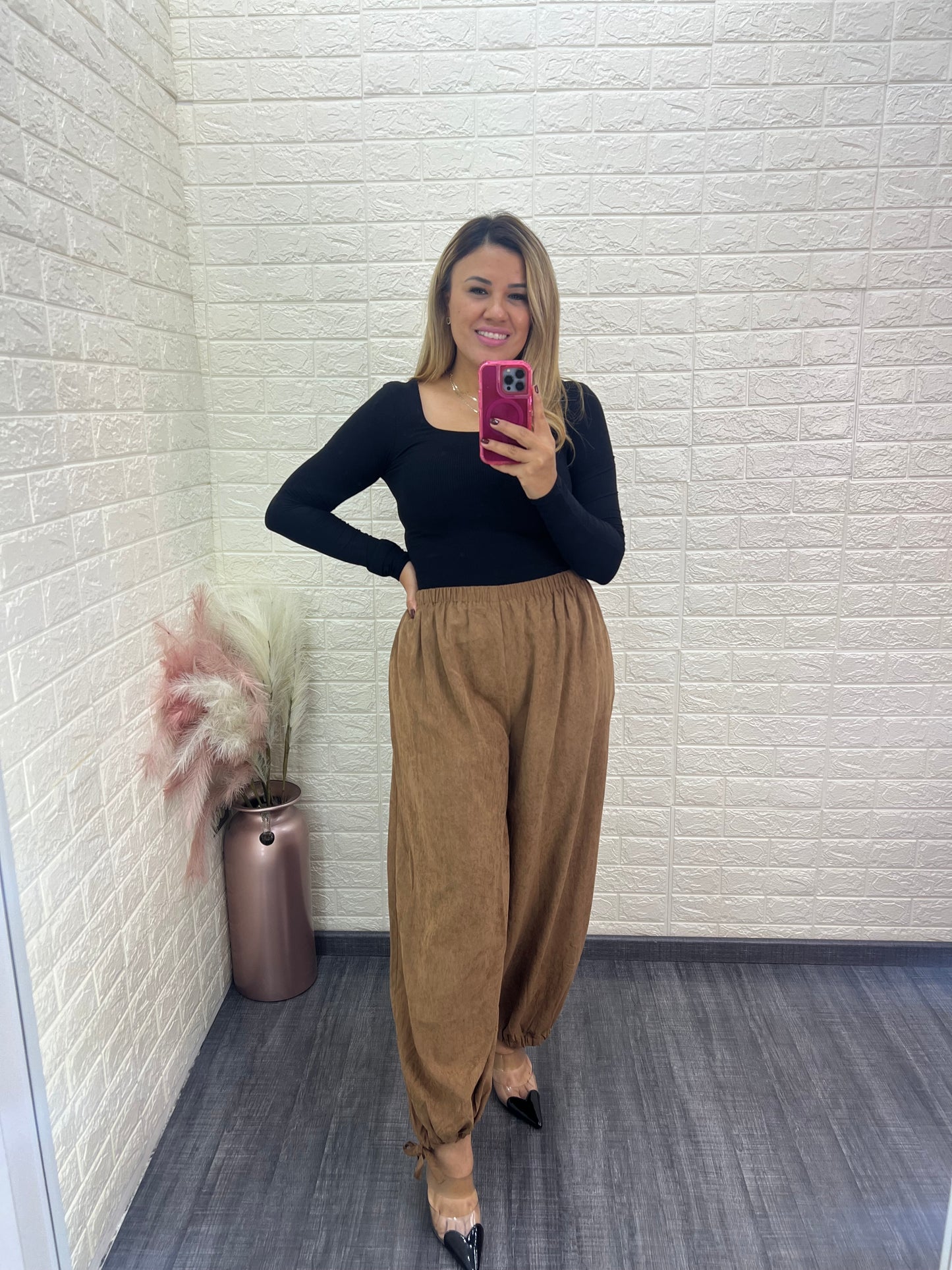 Jogger Color Camel Corte Relaxed