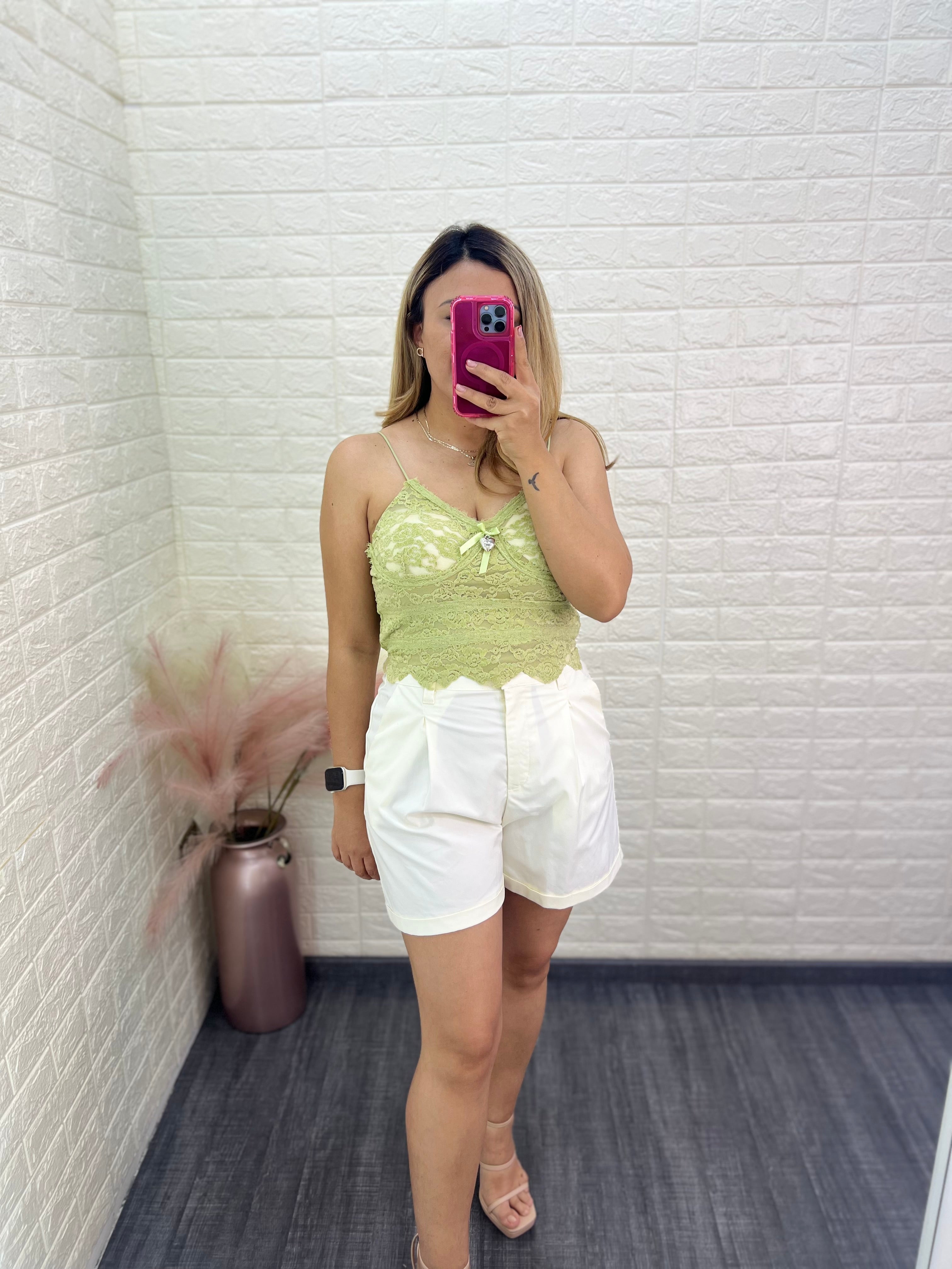 blusa de tirante con encaje