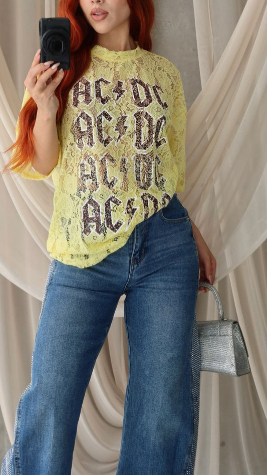 Blusa de Encaje Amarilla Estampado AC DC