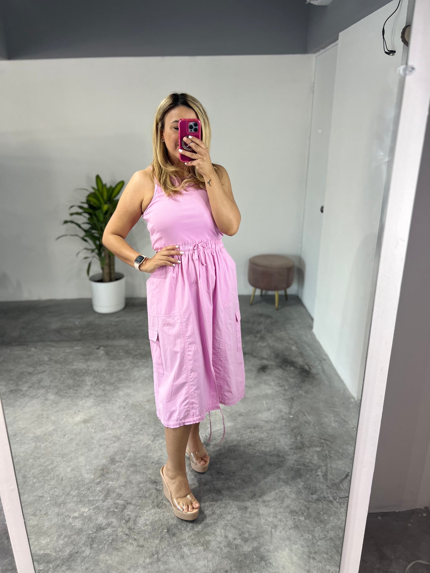 Vestido Rosa Largo de Manga Corta con Jaretas en Cintura