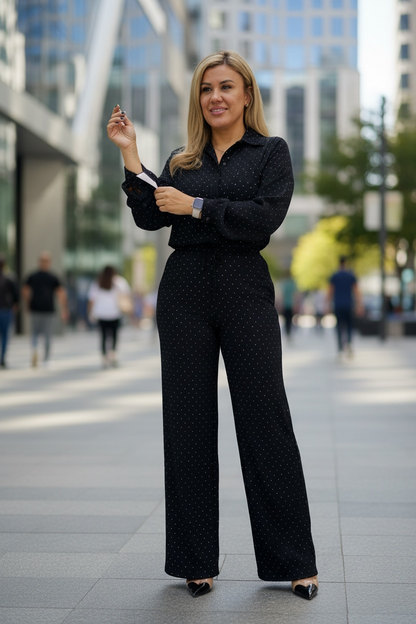 Conjunto Negro de Blusa y Pants con Aplicación de Brillos