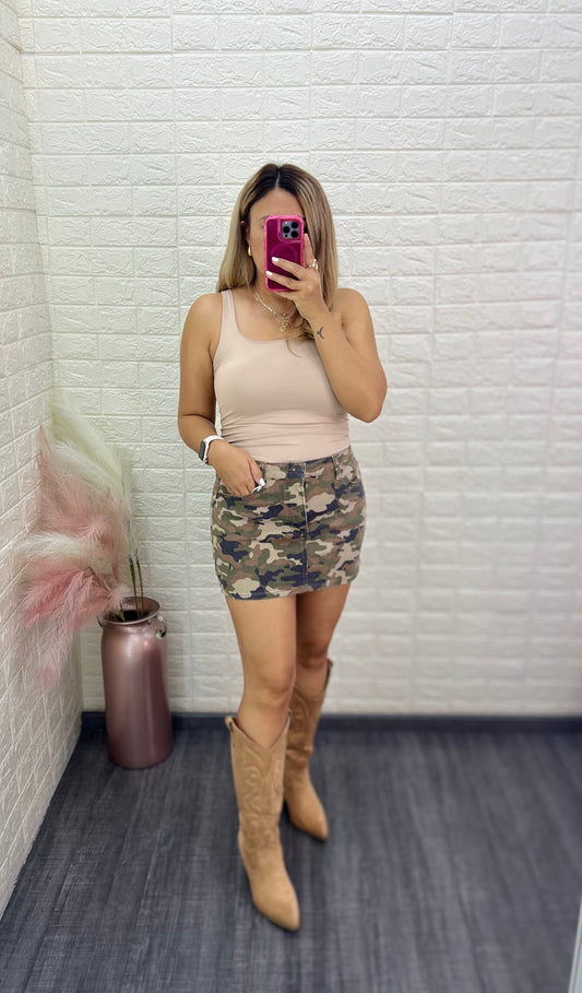 Mini Falda de Mezclilla Estampado Camo