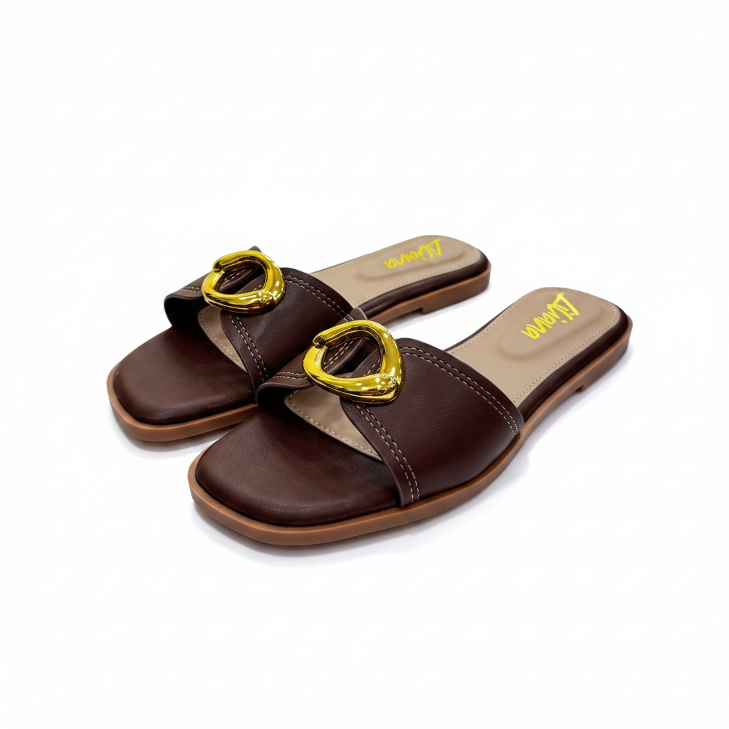 Chanclas de Piso Cafés con Hebilla Dorada