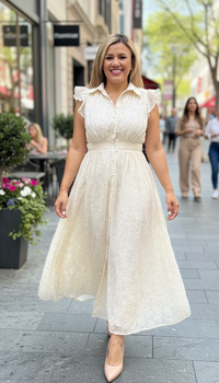 Vestido Largo Color Ivory Bordado con Botones