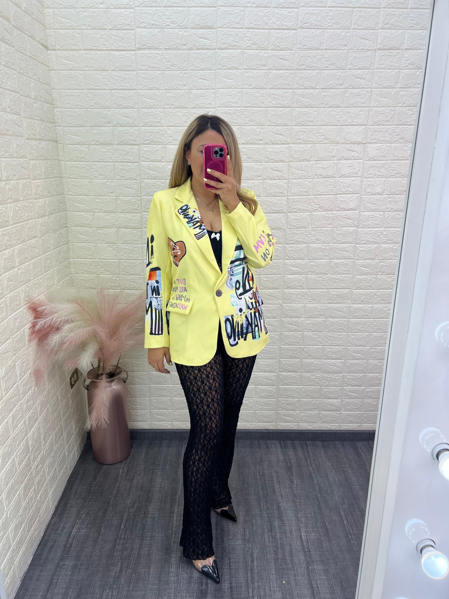 Blazer Amarillo Estampado Tipo Grafiti