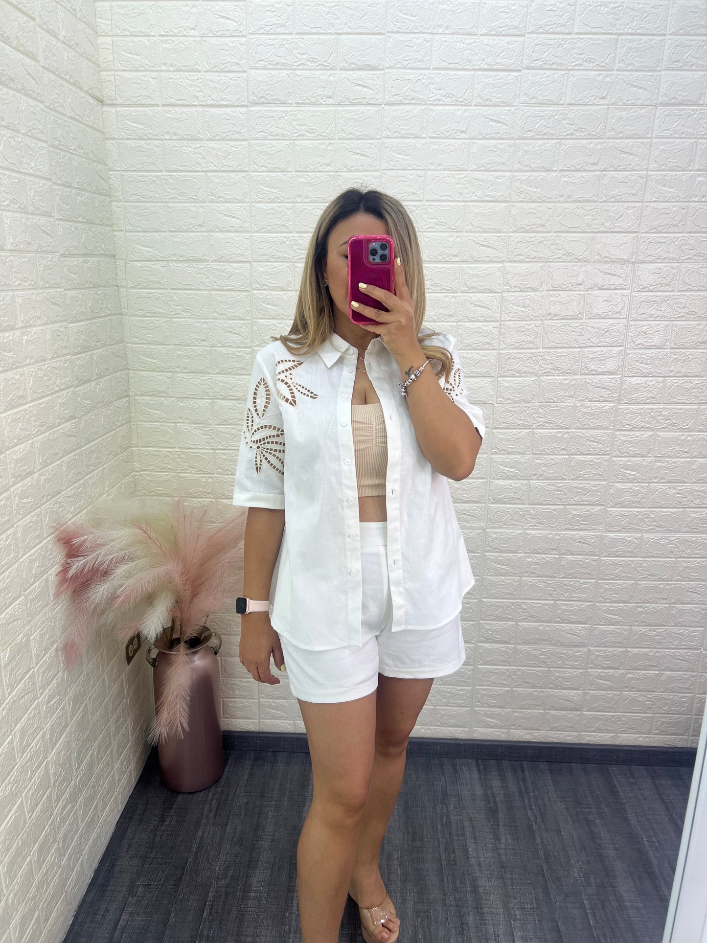Conjunto Color Ivory de Manta Blusa Con Bordado y Short