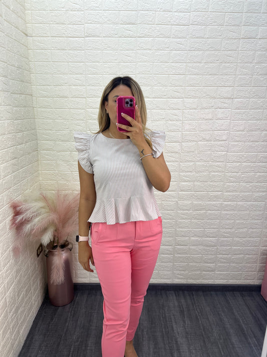 Blusa Beige Rayada con Olanes