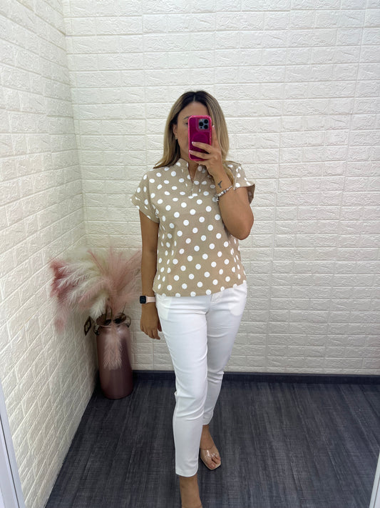 Blusa Beige Estampado Lunares Blancos