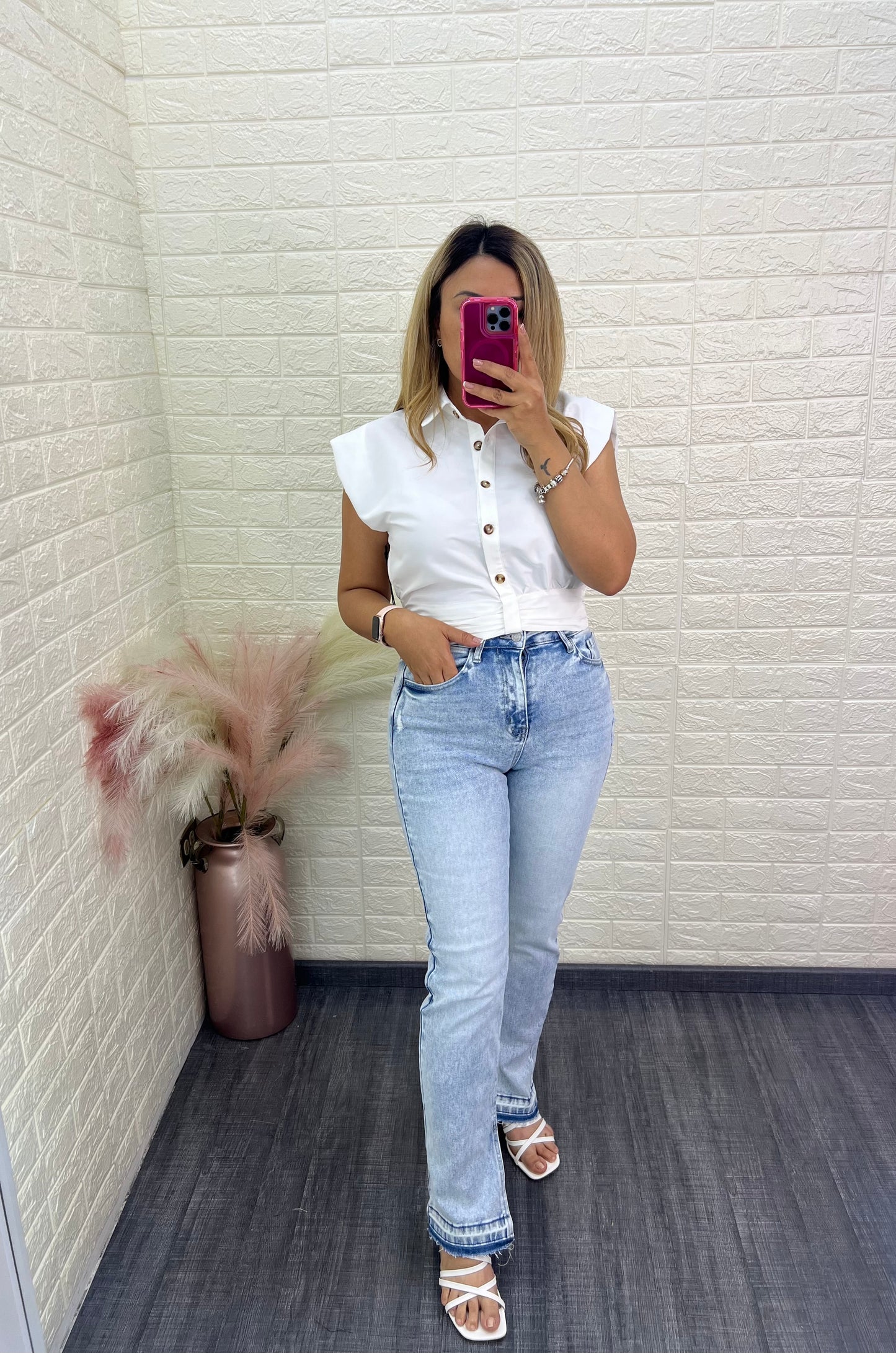 Jeans de Mezclilla Azul Claro Corte High Rise Straight