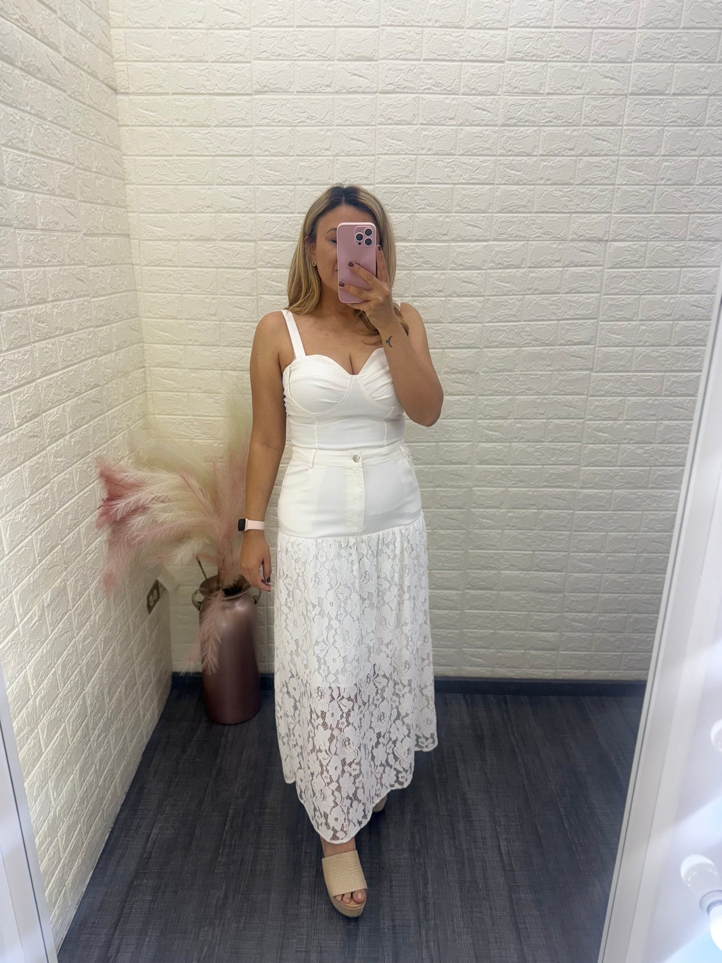 Conjunto de Falda y Blusa Tipo Top Color Blanca de Mezclilla