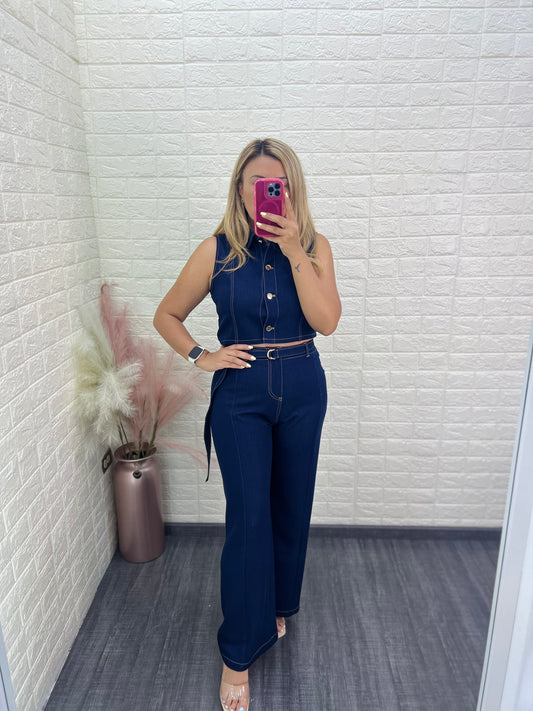 Conjunto de Blusa y Jeans de Mezclilla Ligera en Color Dark Navy