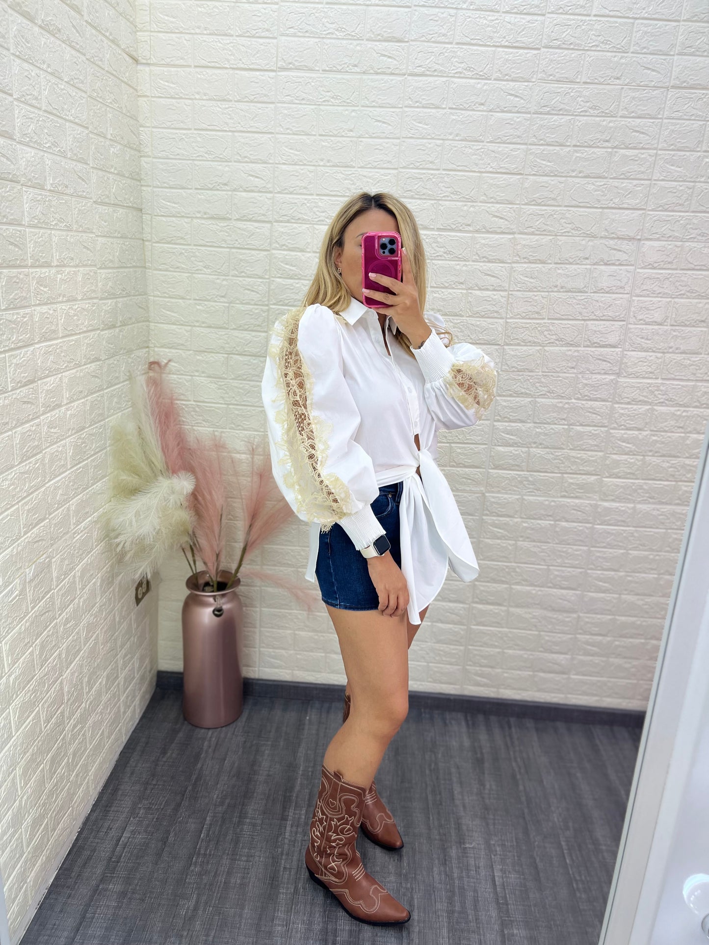 Blusa de Manga Larga con Aplicaciones de Encaje en las Mangas