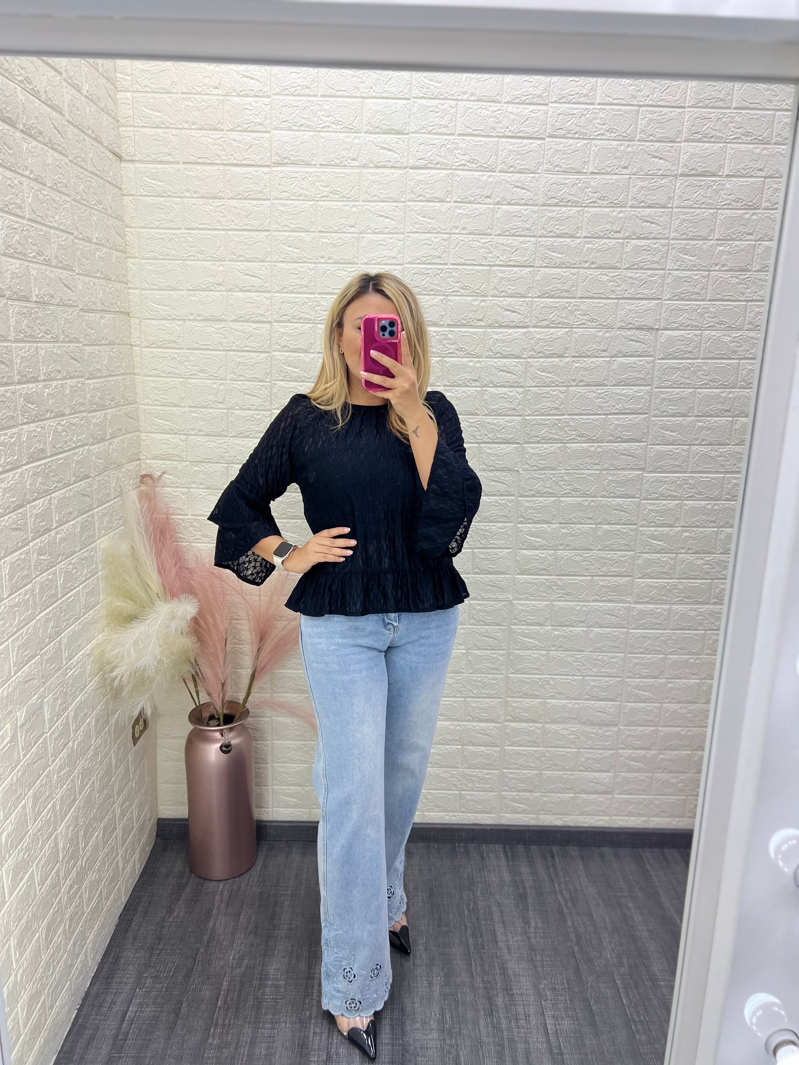 Jeans de Mezclilla Wide Leg con Bordados