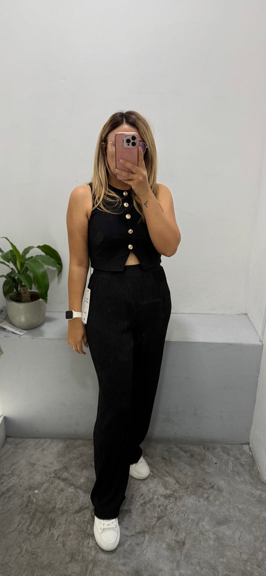 Conjunto Negro de Blusa y Pants