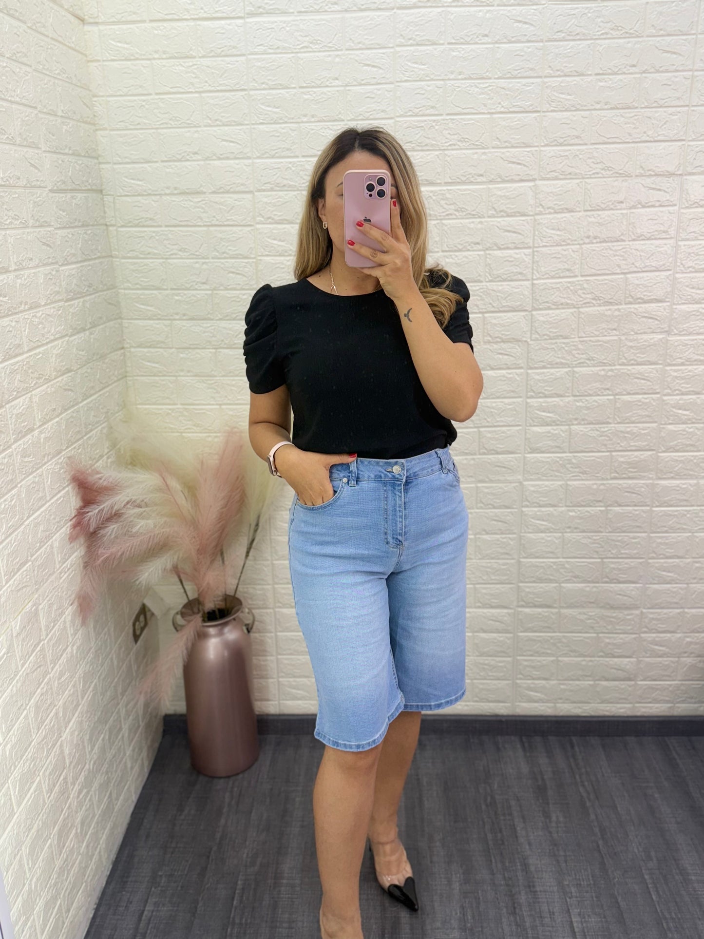 Blusa Cuello Redondo Mangas Tipo Princesa Color Negro