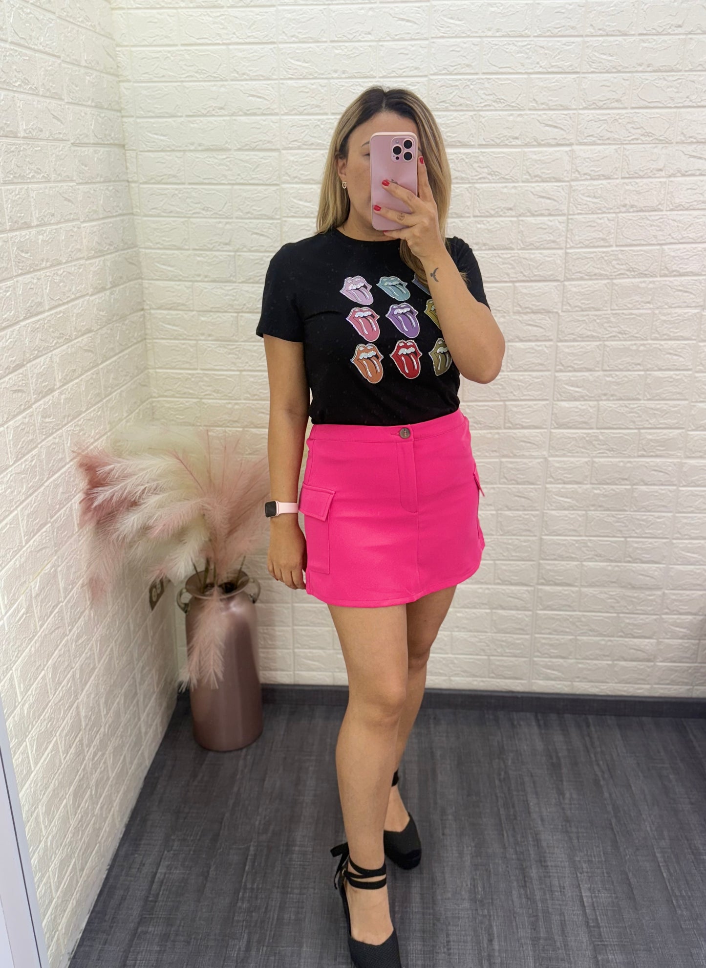 Falda Short Tipo Cargo en Color Fiushia