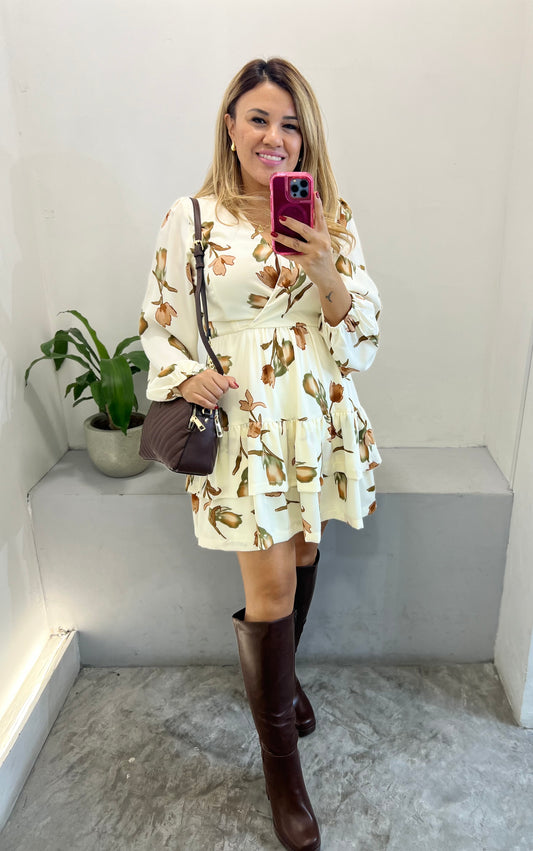 Vestido Color Cream con Estampado de Rosas Beige