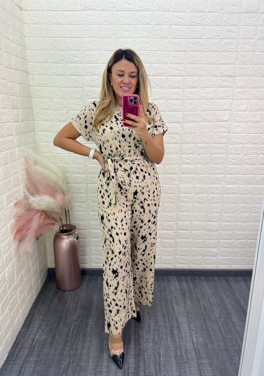 Jumpsuit Beige de Manga Corta con Manchas Negras Estampadas