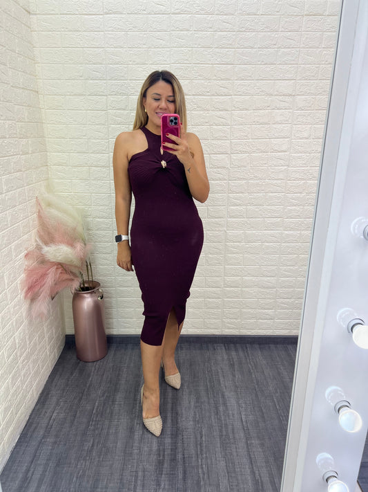 Vestido Color Morado de Textura Rayada con Cuello Halter
