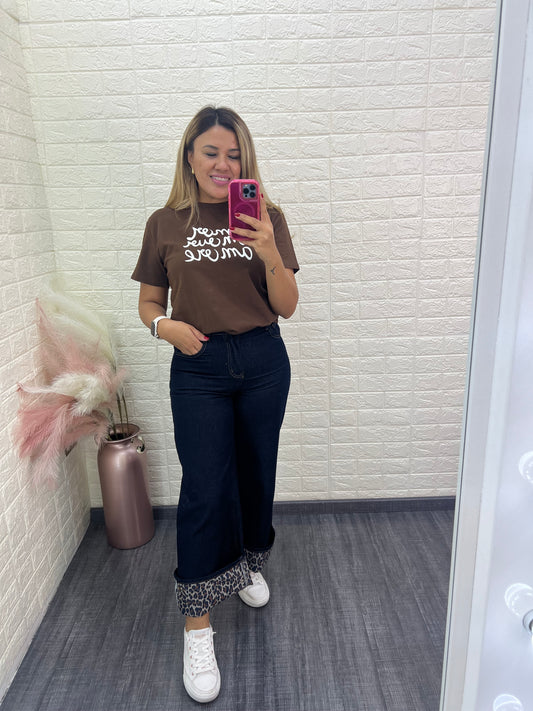 Playera Café Manga Corta Estampado Amore