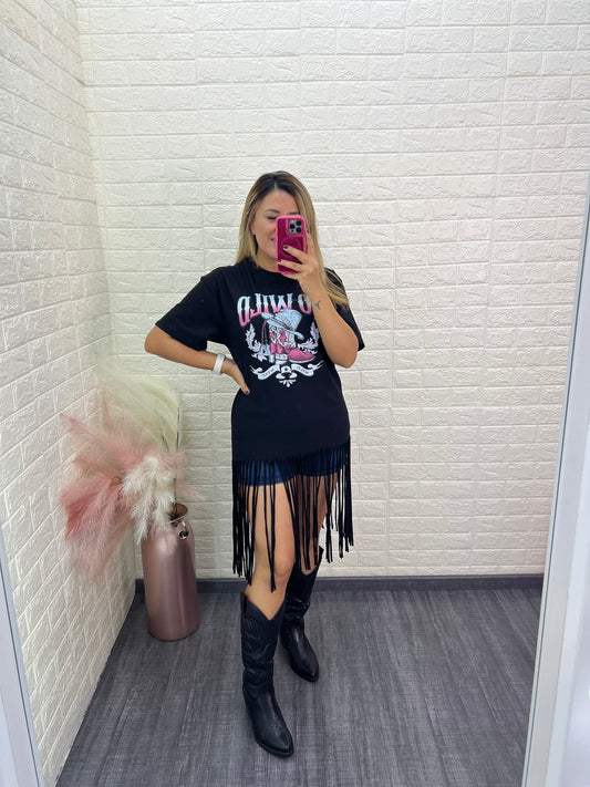 Blusón Color Negro Estampado Vaquero con Barbas