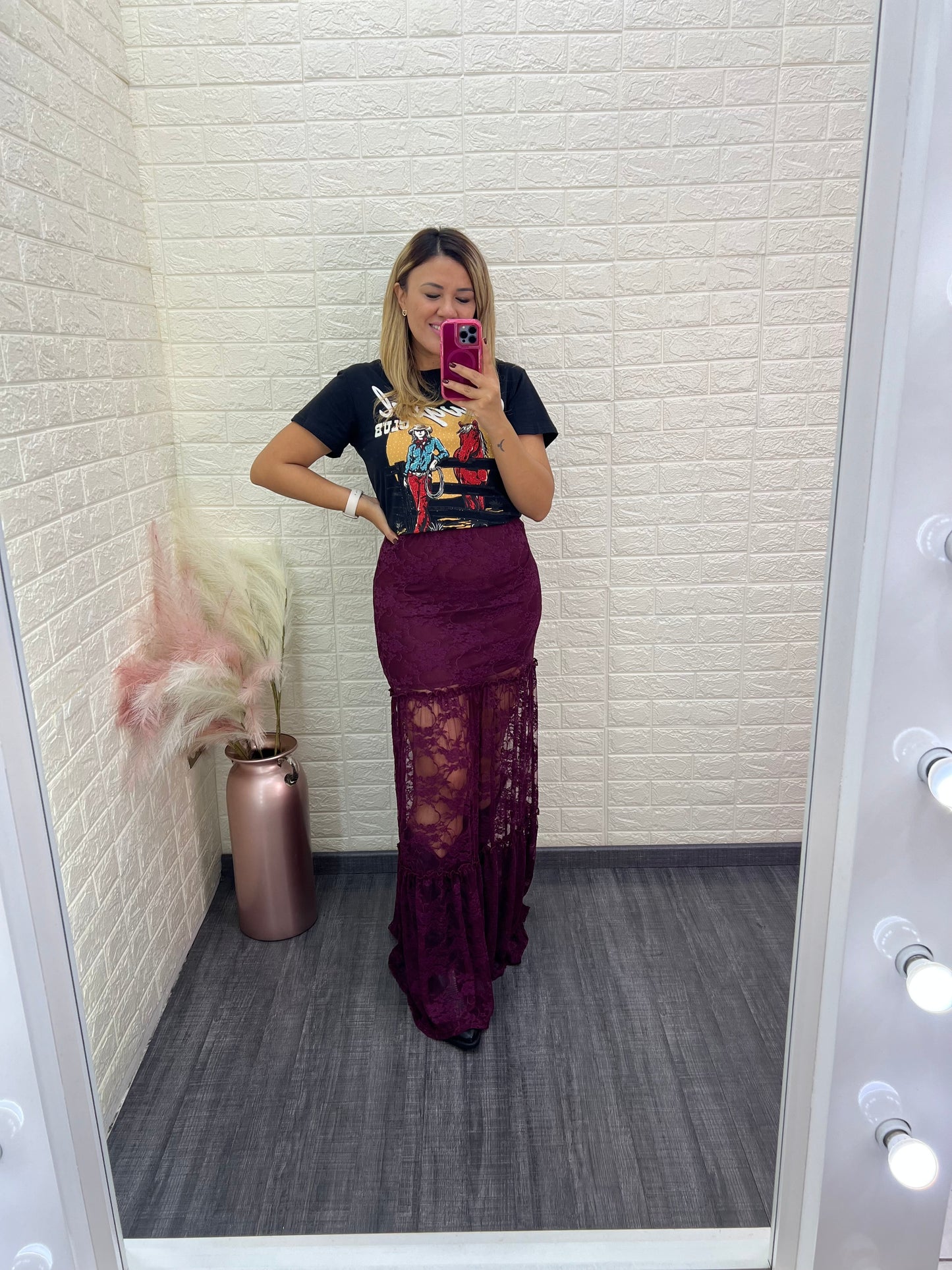 Playera Negra Estampado Chica Vaquera