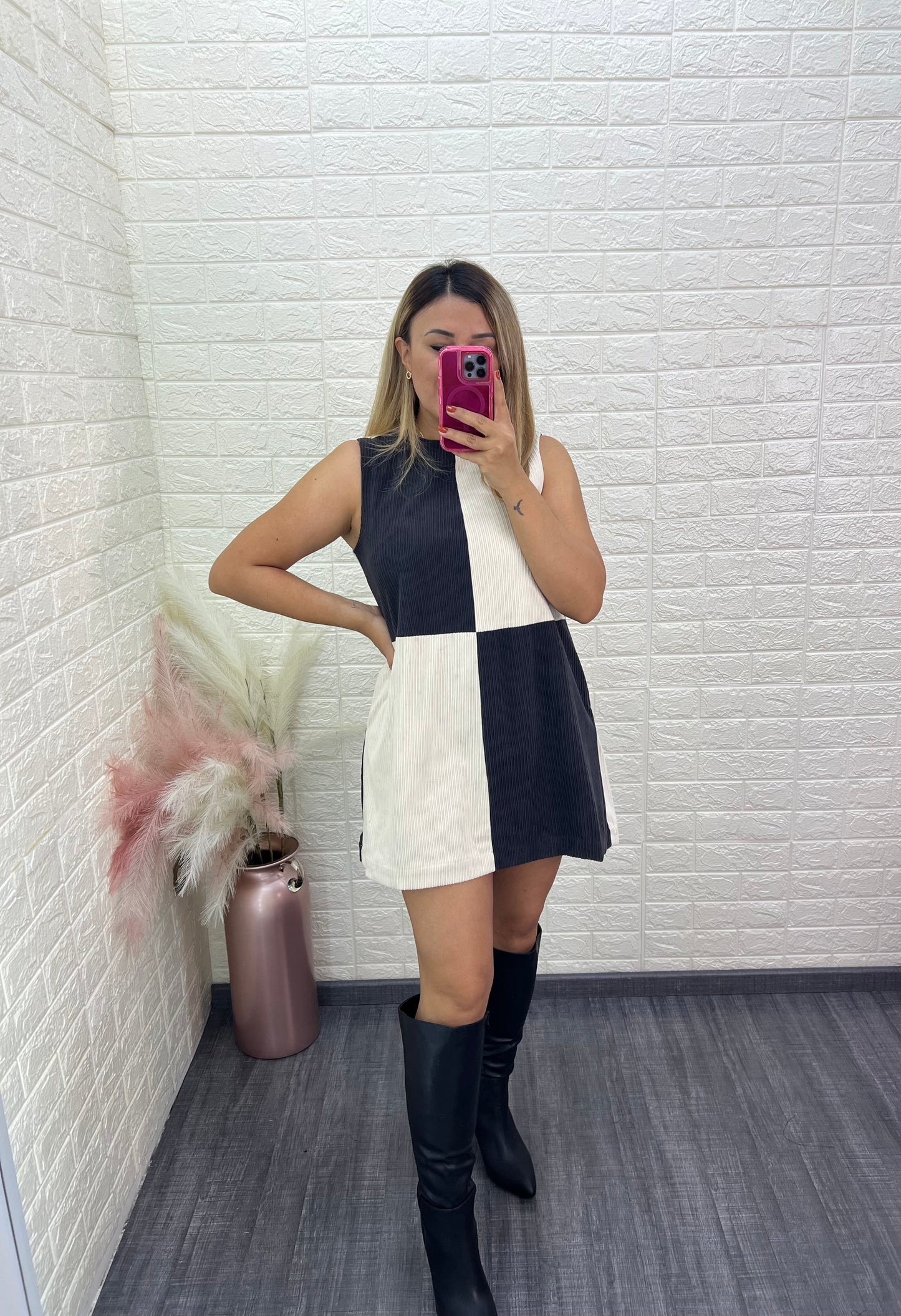 Vestido en Cuadros Gris con Blanco